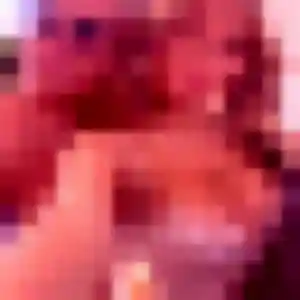 Aisha, 22 ans, connectée à Vesly pour une rencontre coquine