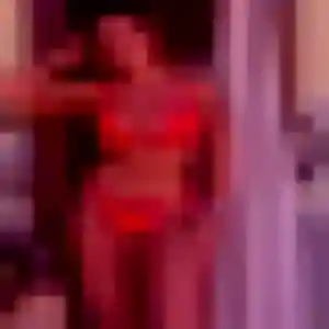 Lisa, 29 ans, connectée à Villefort pour un plan cul