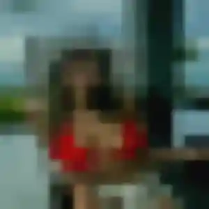Dana de Villegailhenc, 30 ans - plan cul sans prise de tête