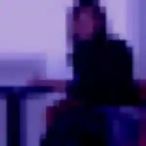 Augustine, 35 ans, connectée à Villemanoche pour un plan cul