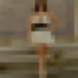Découvre Therese, 31 ans à Villy-le-Pelloux en privé