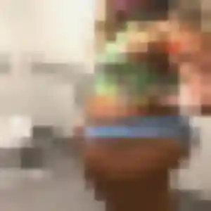 Colombine, 30 ans, disponible à Vincennes pour un plan cul
