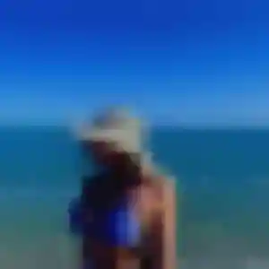 Photo privée de Hajar, 44 ans à Vinzier - rencontre sans lendemain