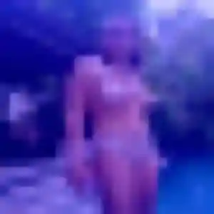 Debora, 42 ans, connectée à Yffiniac pour une rencontre coquine